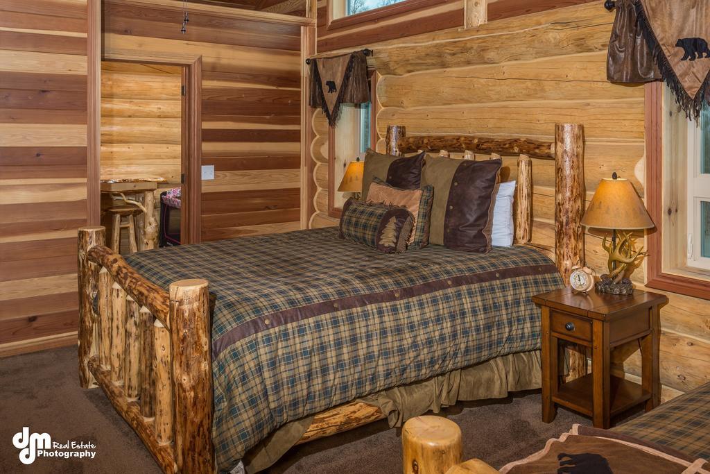 Alaska Knotty Pine B&B パーマー エクステリア 写真